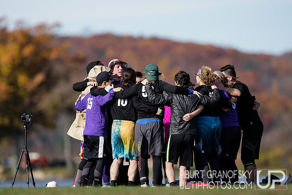 Sunday Div B Quarterfinals -- 2018 USAU NE College Mixed Regiona