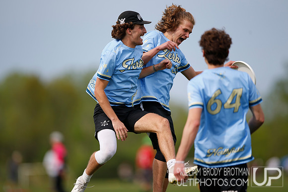 Day 1 of USA Ultimate 2022 D-III College Championships.
