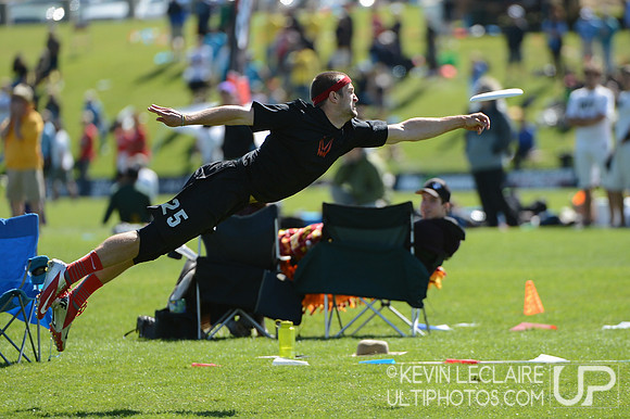 2012 USAU D-I College Championships Sunday Action