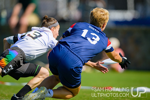Phoenix vs. Scandal in quarterfinals at USAU Club Championships