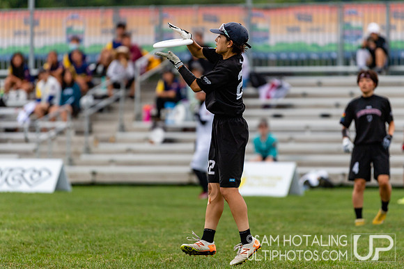 TOKYO Mavericks vs MUD in pool play at World Ultimate Club Championships