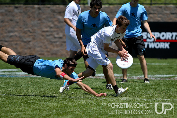 2012 USAU D-I College Championships Monday Open Finals