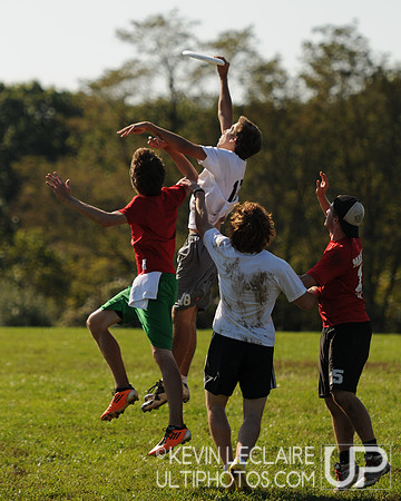 Hucks off the Hilltop -- Saturday Round 4 photo