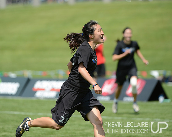 2012 USAU D-I College Championships Friday Action