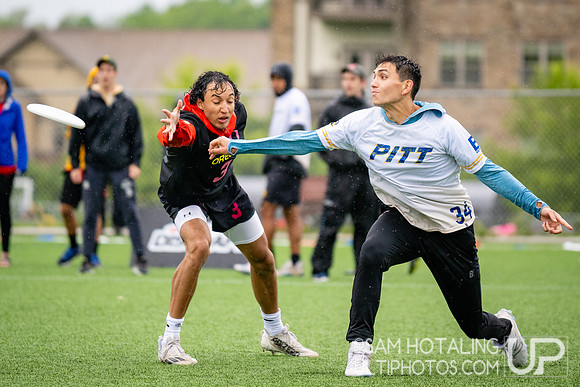 Pre-quarterfinals at USAU DI College Championships