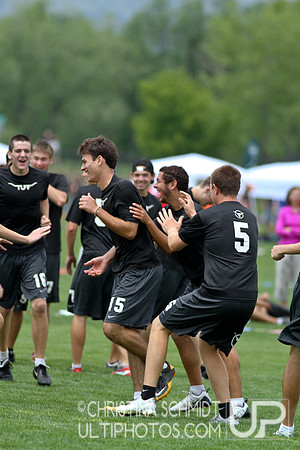 2012 USAU D-I College Championships Friday Round 3 Action