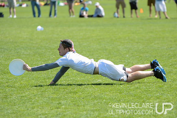 2012 USAU D-I College Championships Sunday Action