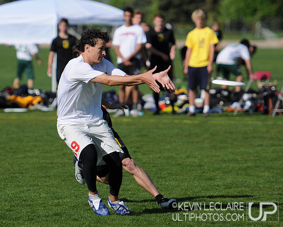 Friday 8:30am round -- 2011 USAU College Championships