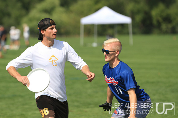 Saturday men's pool play from the TCT Pro Championships - Truckstop vs Fungi