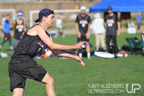 Sunday men's quarter finals from the TCT Pro Championships - Rhino vs Revolver