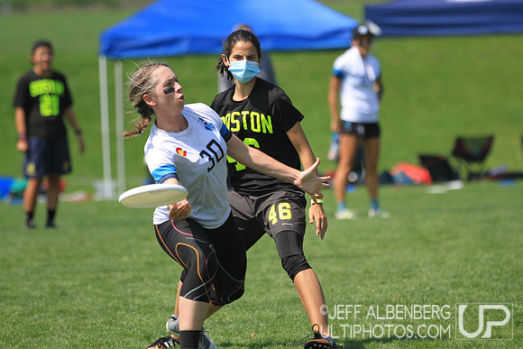 Monday women's finals from the TCT Pro Championships - Molly Brown vs Brute Squad