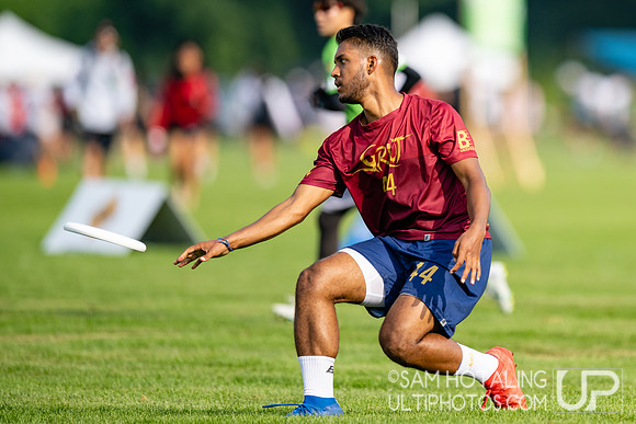 GRUT vs RATELS in pool play at World Ultimate Club Championships