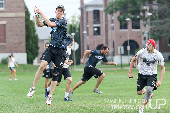 Sunday Action - 2016 USAU