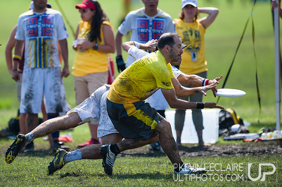 Monday WUCC 2014 Pool Play Action