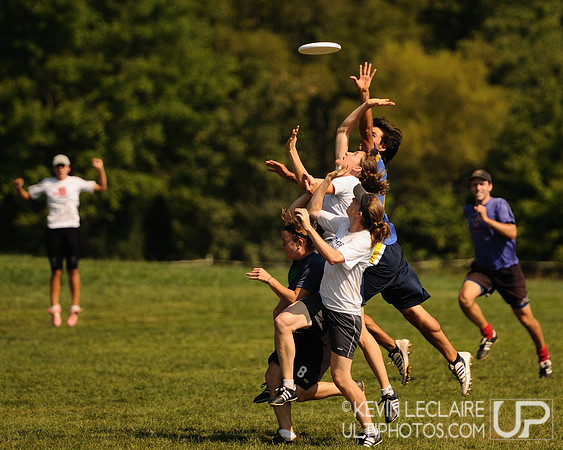 Sunday Elite Mixed Playoffs action -- Chesapeake Open 2010