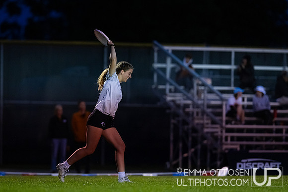 Sunday Highlights from USAU D-I College Championship semi-finals