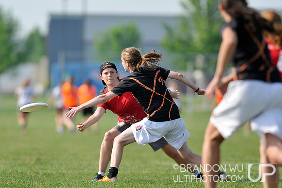 Sunday Women's Preview - 2012 USAU D-III College Championships