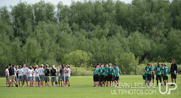 2012 USAU D-I College Championships Friday Round 1 Action