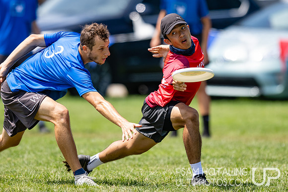 Otters vs W.underteam in 17th-place play at World Ultimate Club Championships