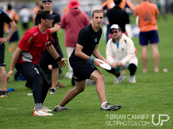Saturday 2:30pm round -- 2011 USAU College Championships