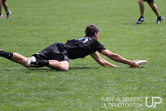 Friday Open Division action from 2012 College Nationals