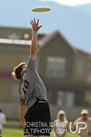 2012 USAU D-I College Championships Saturday Pre-Qtrs Action
