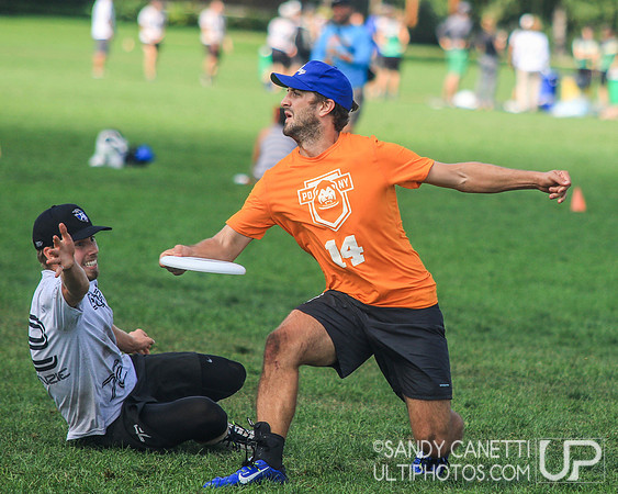 Sunday Action - 2016 USAU Northeast Regionals