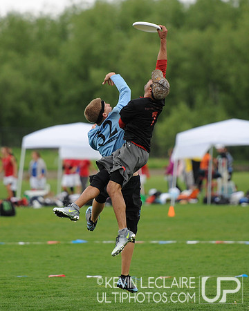Harvard's Devon Williams makes the sky for a score against Wisconsin in Qtrs - KWL - College Qtrs_20110528_2006 DSC_6707_cr