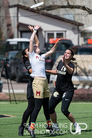CU Kali and DU Hype battle for the disc at Rocky Mountain DI Conf. Championships, Women's