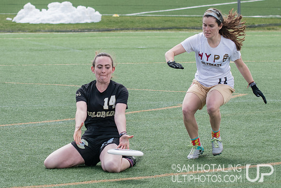 Elizabeth Rothrock makes a sliding catch at Rocky Mountain DI Conf. Championships, Women's