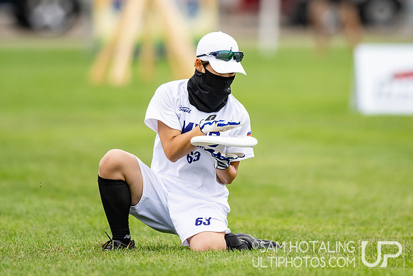 TOKYO Mavericks vs MUD in pool play at World Ultimate Club Championships