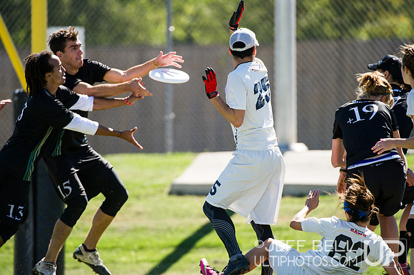 USAU_Nationals_2013_Saturday_20131019_131258_JBP8495