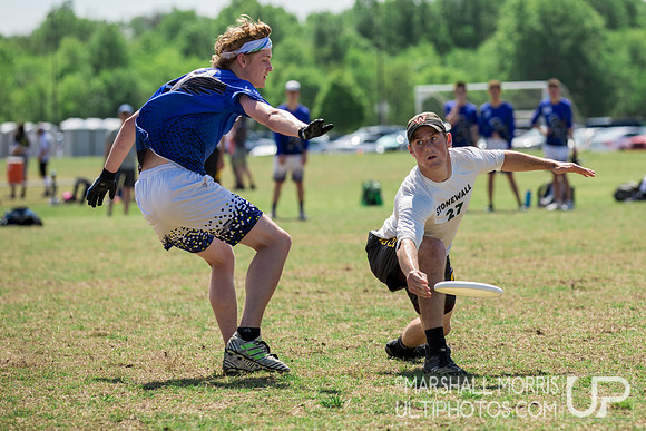 Quaterfinals & Play-in Games - South Central D-I College Regionals