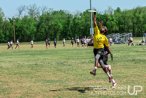 Quaterfinals & Play-in Games - South Central D-I College Regionals