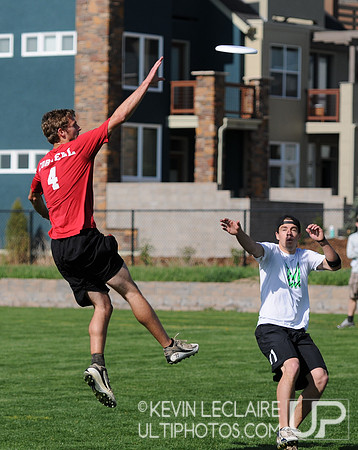 Friday 8:30am round -- 2011 USAU College Championships
