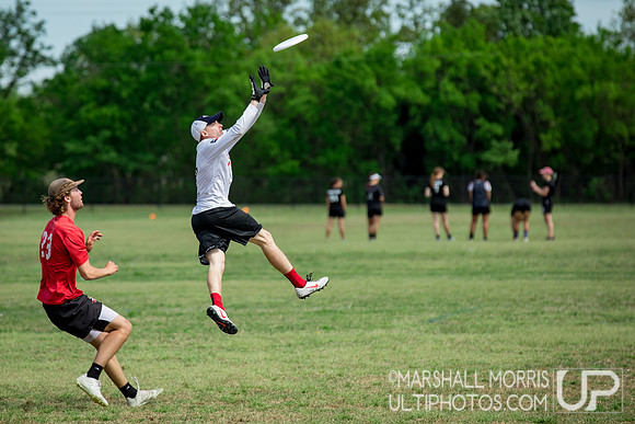 Quaterfinals & Play-in Games - USAU South Central D-I College Me