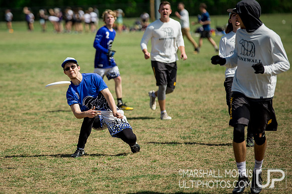 Quaterfinals & Play-in Games - USAU South Central D-I College Me
