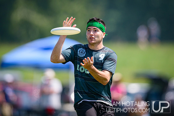 Saturday pool play at USAU D-I College Championships