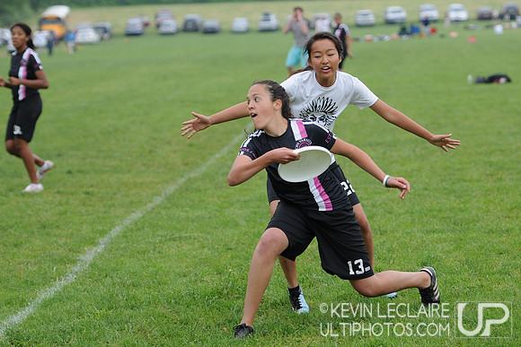 Girls 10:30am Sunday Round (Qtrs) -- 2011 HS Easterns