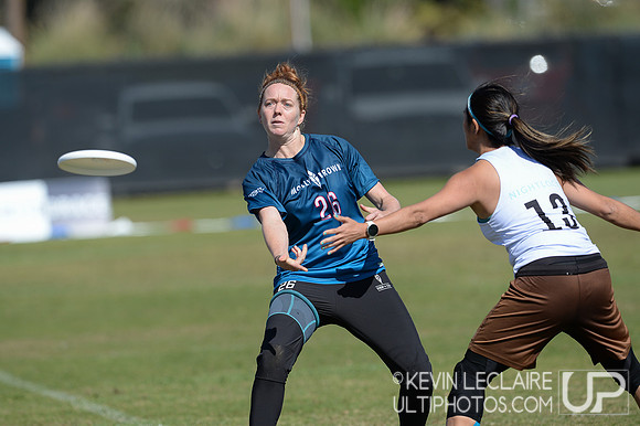 Molly Brown v Nightlock - USA Ultimate Club Champs 2021 Pool Play Action