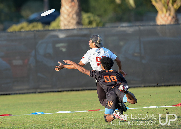 Revolver vs Ring of Fire - USA Ultimate Club Champs 2021 Pool Play Action - Thurs R4