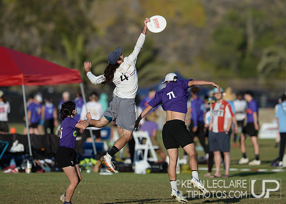 Love Tractor vs Shine - USA Ultimate Club Champs 2021 Pool Play Action - Thurs R4