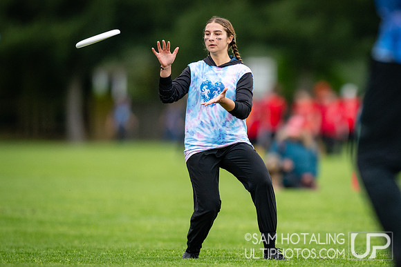 Pool play round I at DiscNW Spring Reign