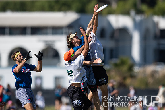 Quarterfinals at the USAU National Club Championships.