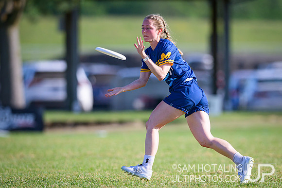 Pre-quarterfinals at USAU D-I College Championships