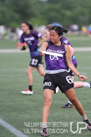Day 1 of USA Ultimate D-III College Championships