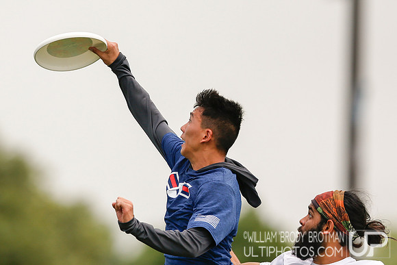 Day 1 of USA Ultimate D-III College Championships
