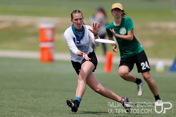 Day 2 of USA Ultimate D-III College Championships
