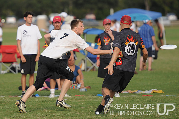 2010 Masters Division National Championship Game -- Surly vs. Boneyard