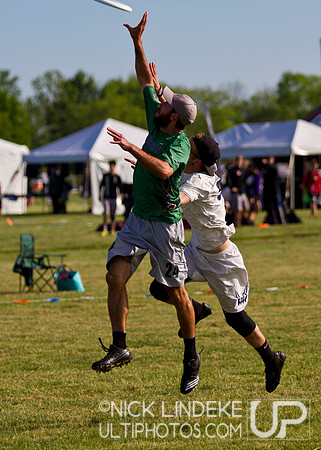 2014 USAU D-I College Champs Friday Action